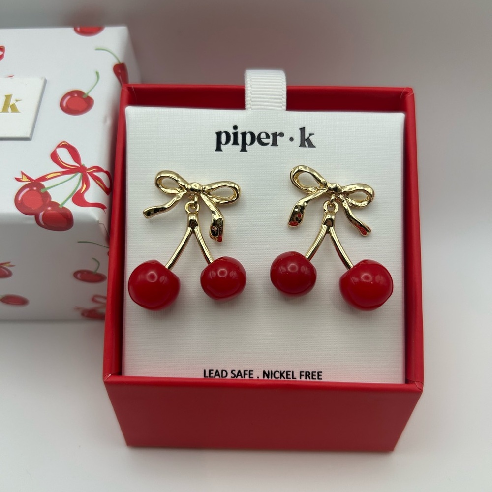 *New* Piper K Cherry and Gold Bow Earrings - Picture 2 of 6